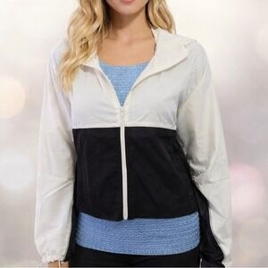 Jacket‎ Women Medium Black and White Windbreaker